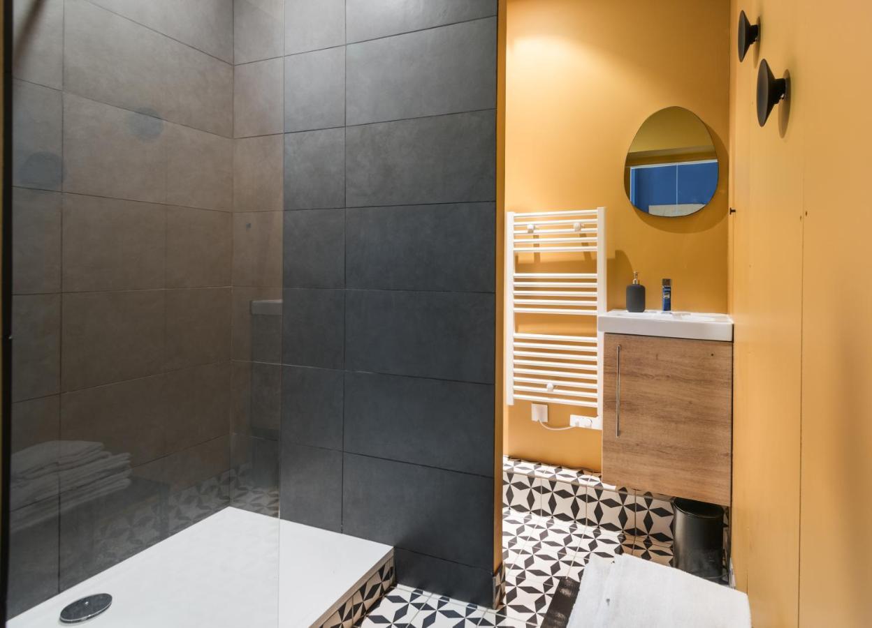 Chez Emma Ou Jules - Quartier Montorgueil ปารีส ภายนอก รูปภาพ